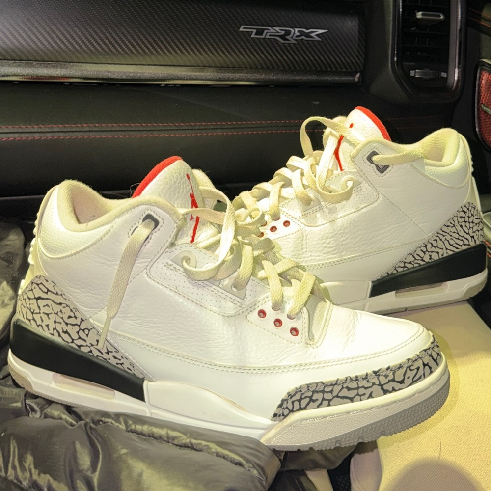 Jordan 3 Retro White Cement '88 Dunk Contest (2013) men’s 10. Worn once.